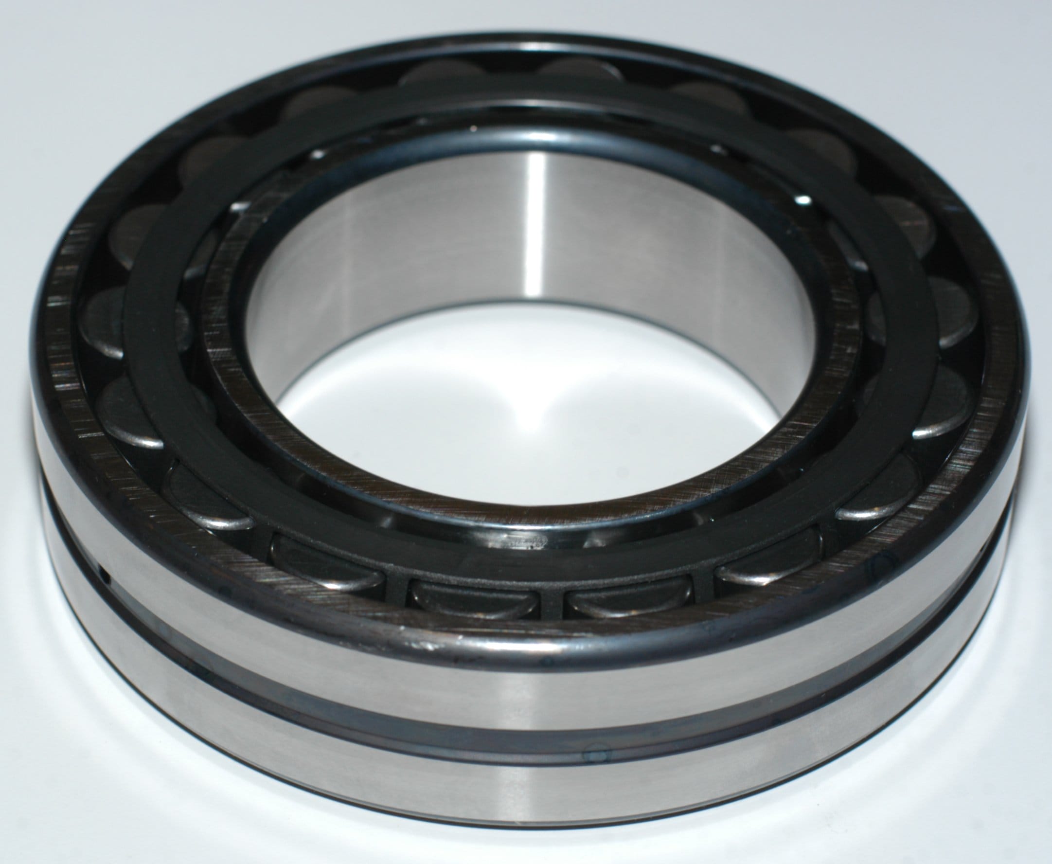 22311 E/VA405: Spherical Roller Bearing - Image 2
